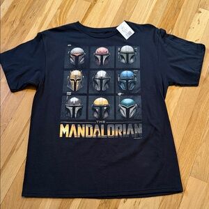 NWT Disney STAR WARS The Mandalorian Graphic T-Shirt ✨